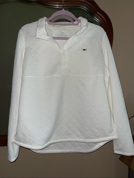 Vineyard Vines Tops - Vineyard Vines Cream Quilted Snap Pullover Size Large